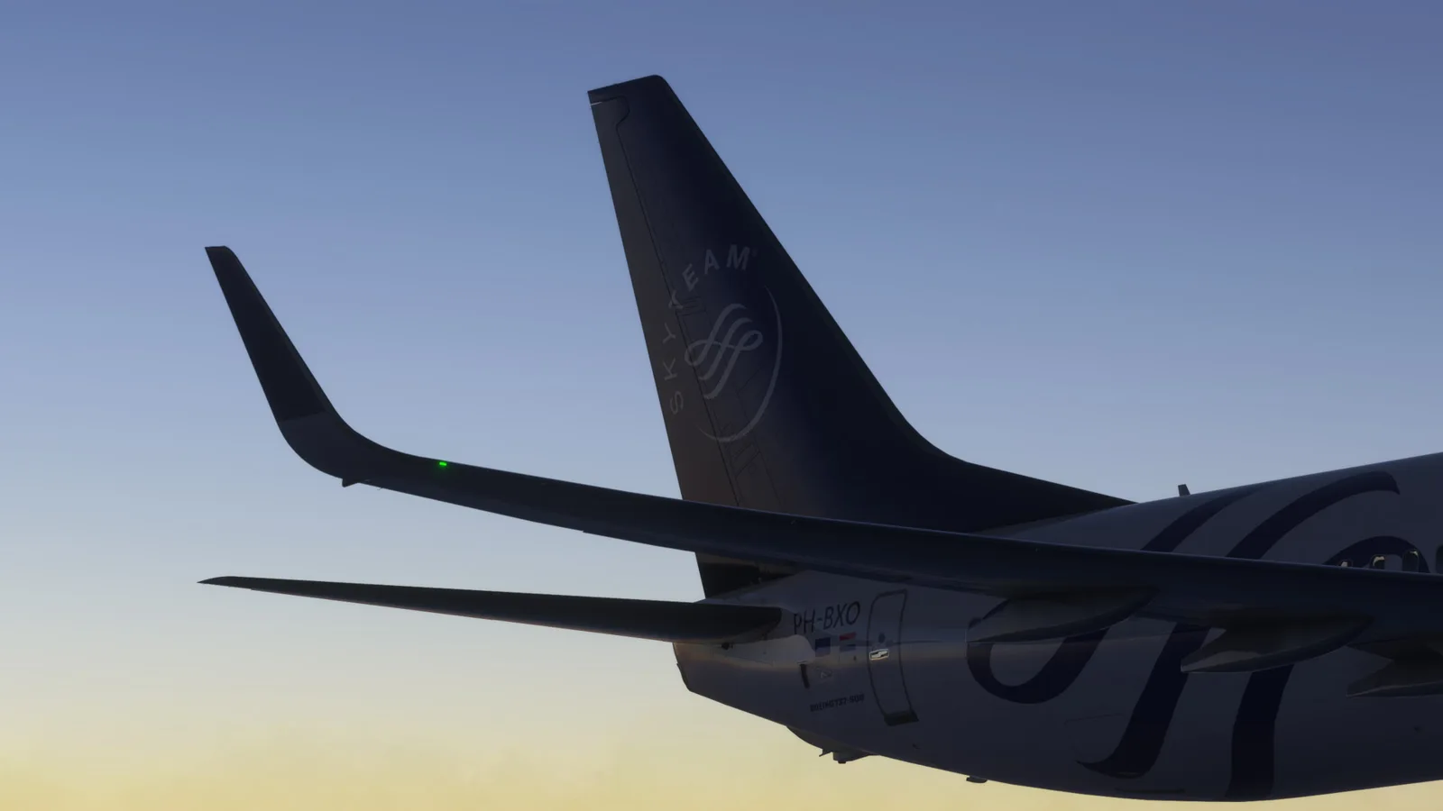 Boeing 737-900 KLM (PH-BXO) — Gallery 10