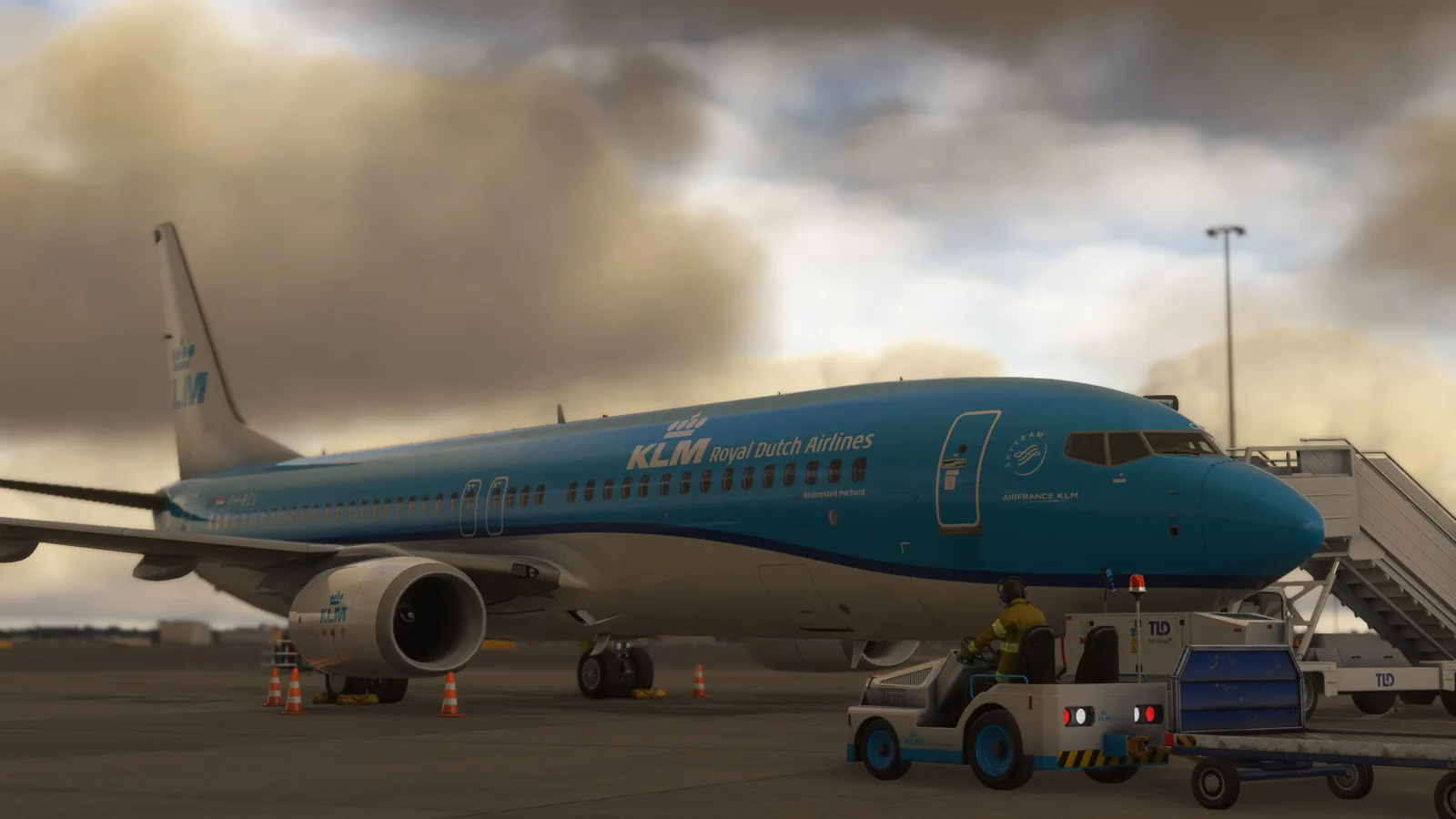Boeing 737-800 KLM (PH-BCL) — Gallery 3